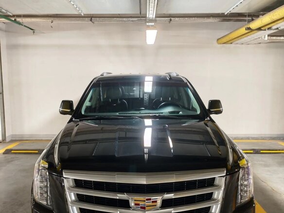 2018 Cadillac Escalade IV, чёрный, 6100000 рублей - вид 3