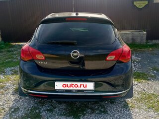 2013 Opel Astra J Рестайлинг, чёрный, 850000 рублей, вид 3