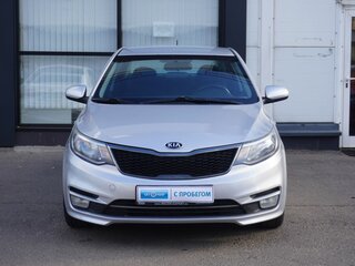 2016 Kia Rio III Рестайлинг, серебристый, 920000 рублей, вид 2