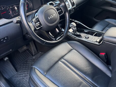 2022 Kia Sorento IV, чёрный, 3650000 рублей, вид 4