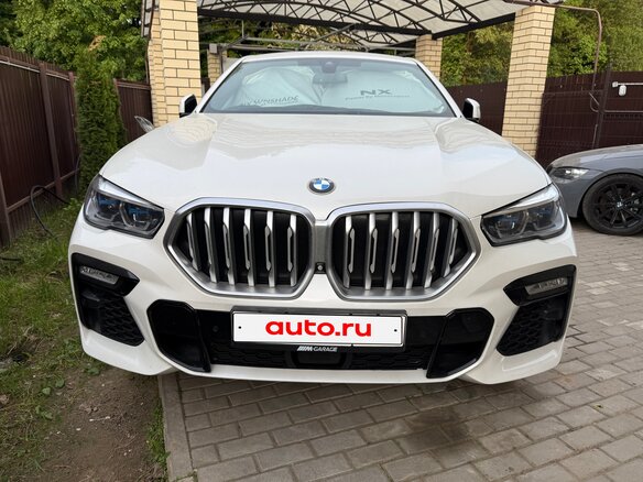 2021 BMW X6 40d III (G06), белый, 6200000 рублей - вид 6