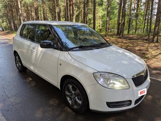 2008 Skoda Fabia II, белый, 330000 рублей, вид 2