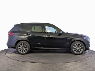 2022 BMW X5 30d IV (G05/G18), чёрный, 8350000 рублей, вид 4