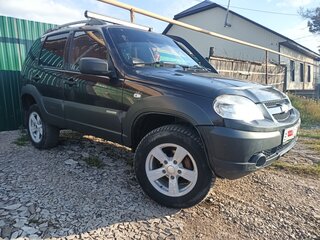 2012 Chevrolet Niva I Рестайлинг, коричневый, 453000 рублей, вид 3