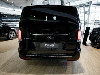 2026 Mercedes-Benz V-Класс Long 300 d длинный III (W447) Рестайлинг 2, чёрный, 14900000 рублей, вид 3