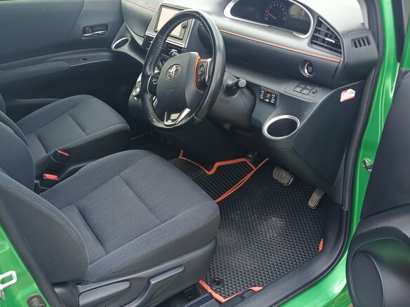 2017 Toyota Sienta II, зелёный, 1520000 рублей - вид 10