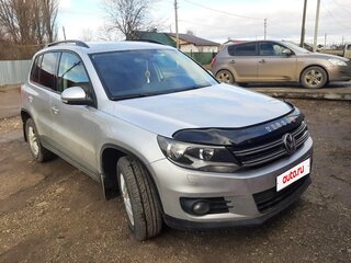 2013 Volkswagen Tiguan I Рестайлинг, серебристый, 899000 рублей, вид 1