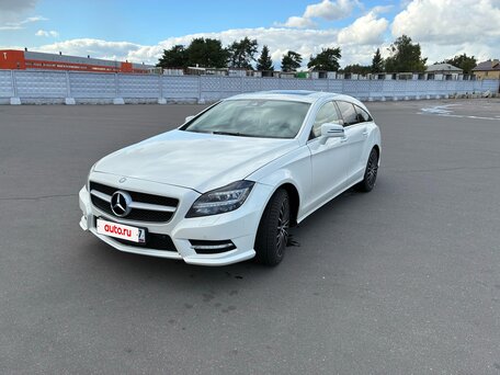 2013 Mercedes-Benz CLS 350 CDI II (C218), белый, 1860000 рублей, вид 1