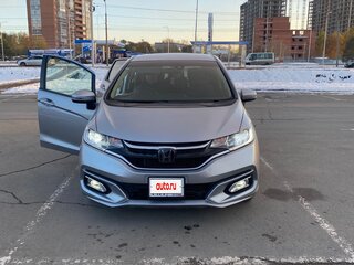 2017 Honda Fit III Рестайлинг, серебристый, 1199000 рублей, вид 2