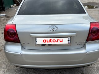 2004 Toyota Avensis II, серебристый, 500000 рублей, вид 3