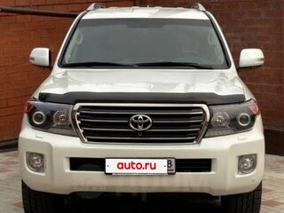 2014 Toyota Land Cruiser 200 Series Рестайлинг 1, белый, 4900000 рублей, вид 3
