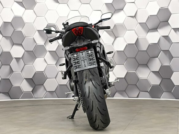 2024 Triumph Daytona 660, серый, 899000 рублей - вид 5