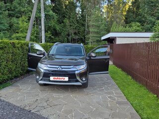 2015 Mitsubishi Outlander III Рестайлинг 2, коричневый, 1450000 рублей, вид 2