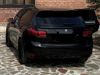 2010 Porsche Cayenne Turbo II (958), чёрный, 2550000 рублей, вид 3