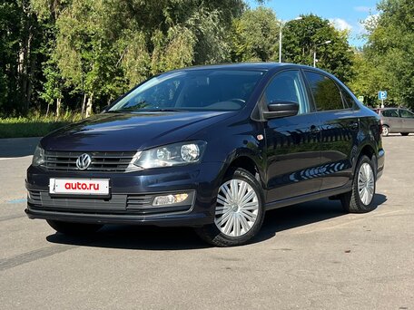 2016 Volkswagen Polo V Рестайлинг, синий, 900000 рублей, вид 1