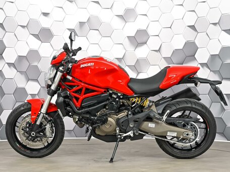 2015 Ducati Monster 821, красный, 599000 рублей, вид 4