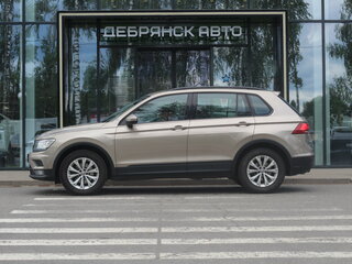 2020 Volkswagen Tiguan II, бежевый, 2320000 рублей, вид 2
