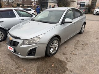 2013 Chevrolet Cruze I Рестайлинг, серебристый, 699000 рублей, вид 1
