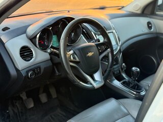 2013 Chevrolet Cruze I Рестайлинг, белый, 250000 рублей, вид 5