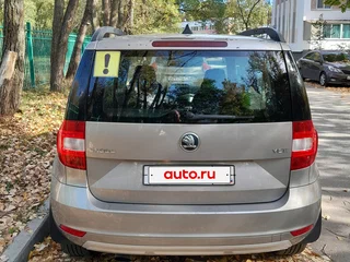 2014 Skoda Yeti I Рестайлинг, бежевый, 800000 рублей, вид 5