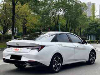 2022 Hyundai Elantra VII (CN7), белый, 1350000 рублей, вид 4