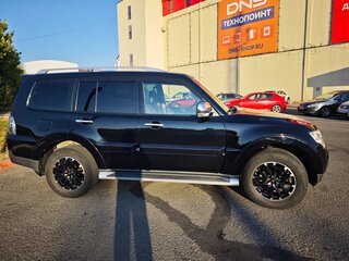2008 Mitsubishi Pajero IV, чёрный, 1500000 рублей, вид 4
