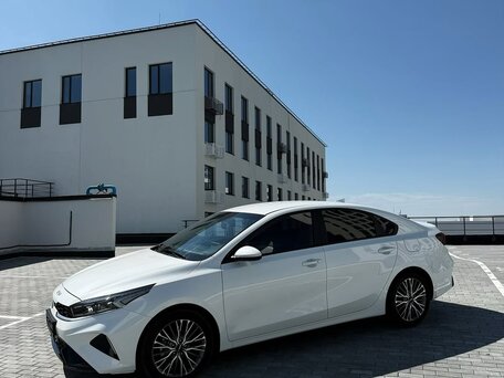 2023 Kia K3 II (China Market) Рестайлинг, белый, 1780000 рублей, вид 2