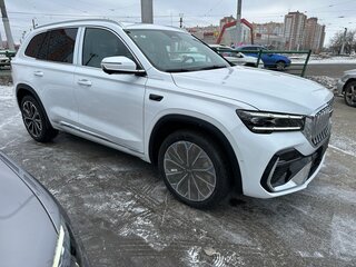 2025 Geely Monjaro (Xingyue L) I Рестайлинг 2 (China Market), белый, 4295000 рублей, вид 1