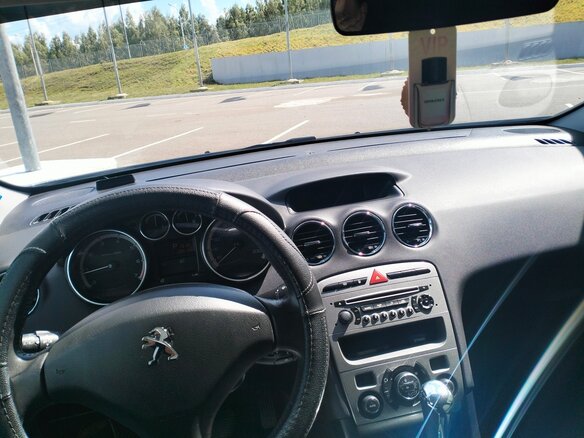 2013 Peugeot 408 I, серый, 710000 рублей - вид 5