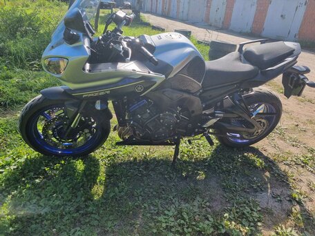 2017 Yamaha FZ8, серебристый, 950000 рублей, вид 3