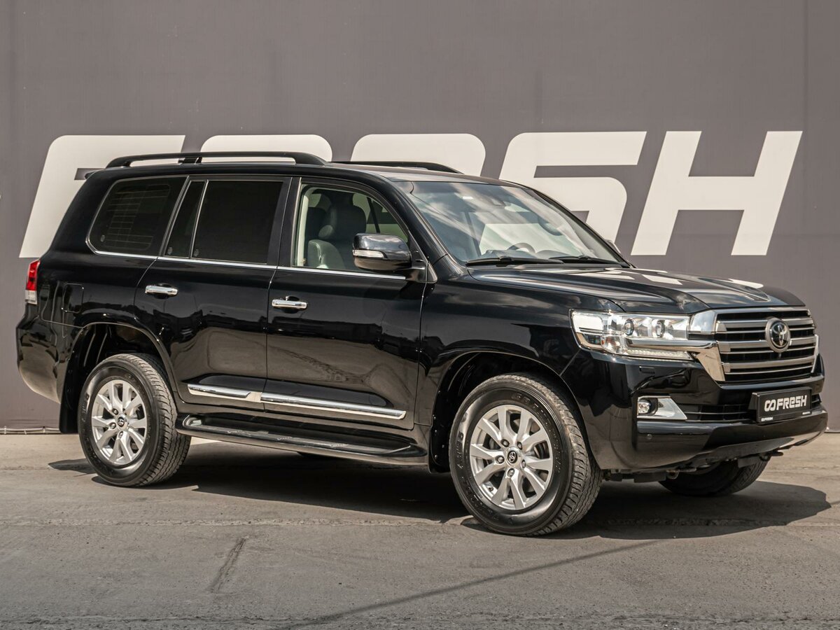 Открыть фотографии: Toyota Land Cruiser 200 Series Рестайлинг 2