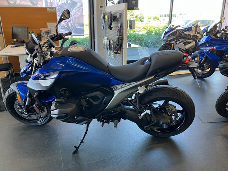 2026 BMW R 1300 R, синий, 1870000 рублей, вид 2