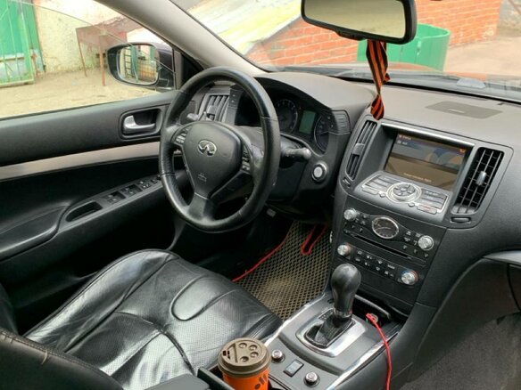 2010 Infiniti G25 IV, чёрный, 1300000 рублей - вид 8