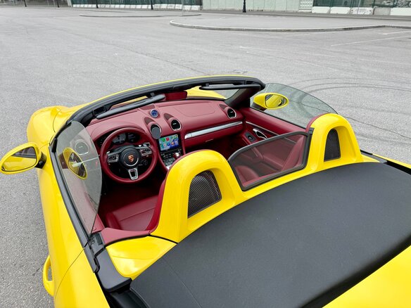 2020 Porsche Boxster S IV 718 (982), жёлтый, 8700000 рублей - вид 15