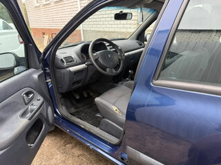 2004 Renault Clio II Рестайлинг 2, синий, 270000 рублей, вид 5