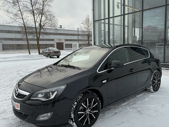 2010 Opel Astra J, чёрный, 750000 рублей