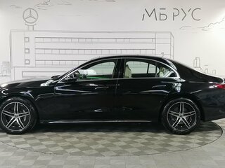 2025 Mercedes-Benz E-Класс 300 VI (W214, S214), чёрный, 11278500 рублей, вид 3