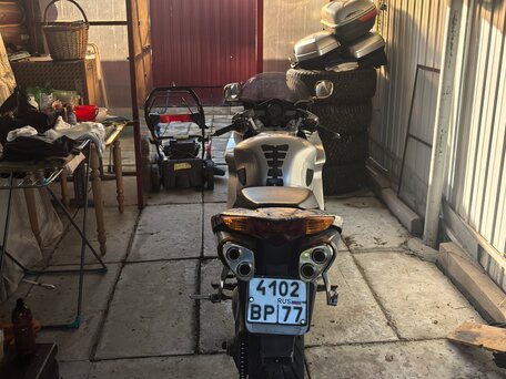 2005 Honda VFR 800, серый, 550000 рублей, вид 2