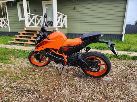 2024 KTM 390 Duke, оранжевый, 550000 рублей, вид 2
