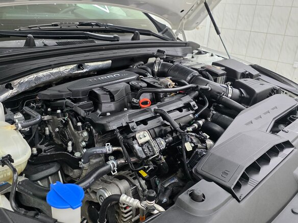 2020 Kia K5 III, белый, 2280000 рублей - вид 12