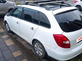 2011 Skoda Fabia II Рестайлинг, белый, 250000 рублей, вид 4