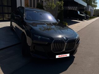 2023 BMW i7 xDrive60 I (G70), серый, 13900000 рублей, вид 5