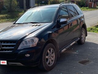 2008 Mercedes-Benz M-Класс 320 II (W164), чёрный, 1500000 рублей, вид 1