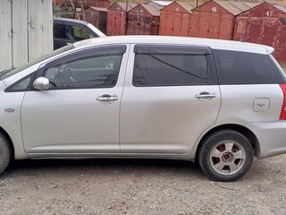 2003 Toyota Wish I, серебристый, 555000 рублей, вид 2