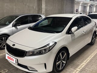2017 Kia Cerato III Рестайлинг (Classic), белый, 1250000 рублей, вид 2