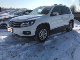 2015 Volkswagen Tiguan I Рестайлинг, белый, 1750000 рублей, вид 1