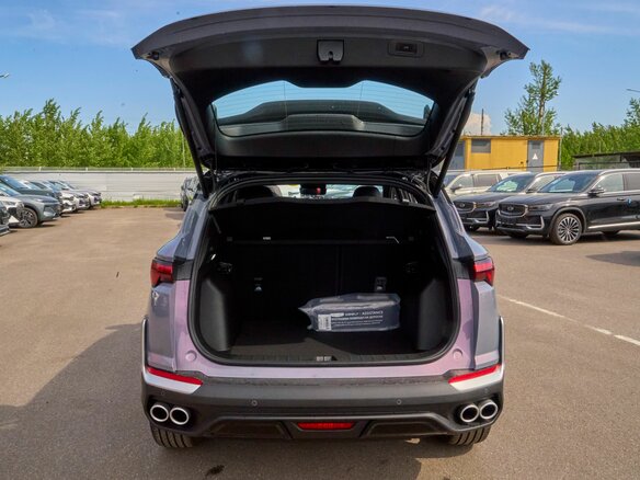 2026 Geely Coolray I Рестайлинг 2, фиолетовый, 2916000 рублей - вид 8