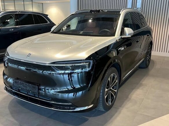 2026 Aito M7 53.4 kWh II, чёрный, 9550000 рублей