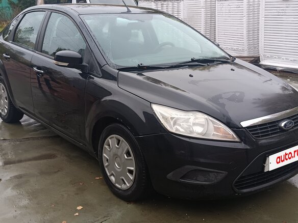 2011 Ford Focus II Рестайлинг, чёрный, 520000 рублей - вид 1