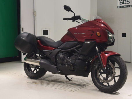 2018 Honda CTX 700, красный, 760000 рублей, вид 3